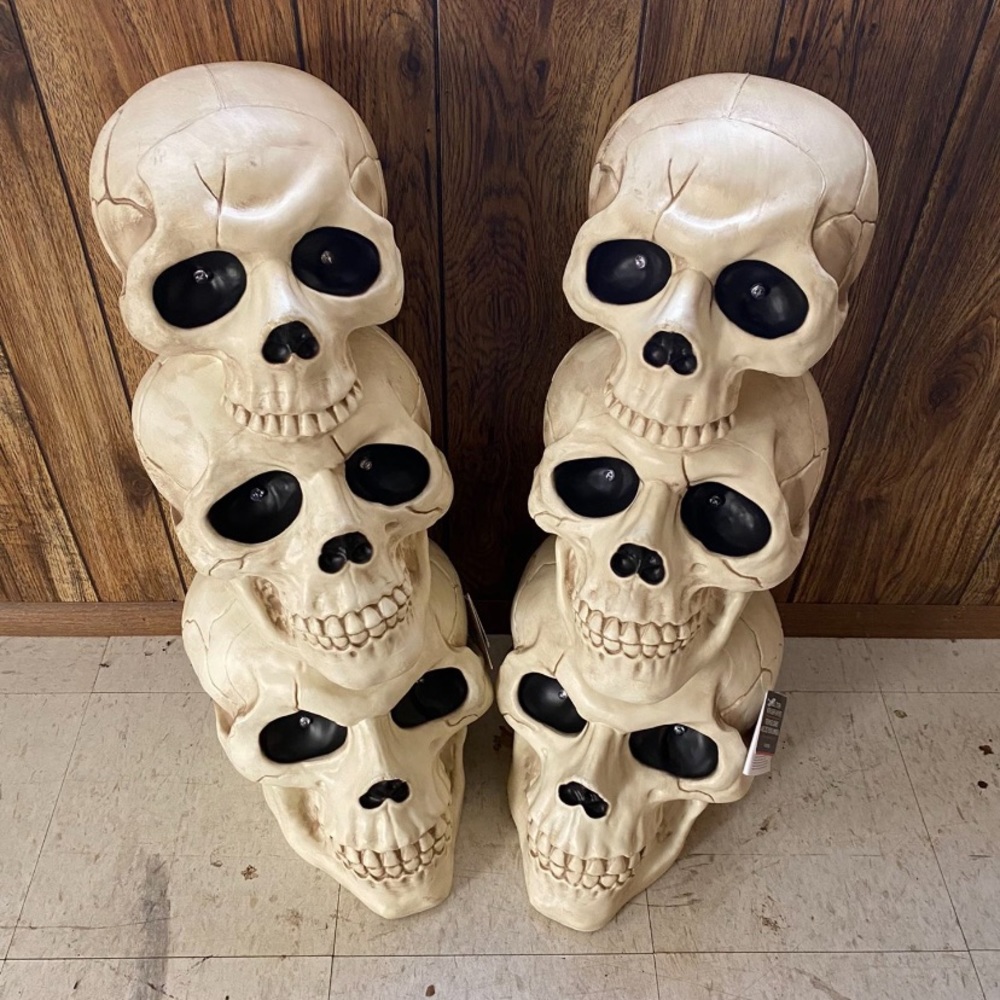 Blow Mold Skull Head Stack 💀